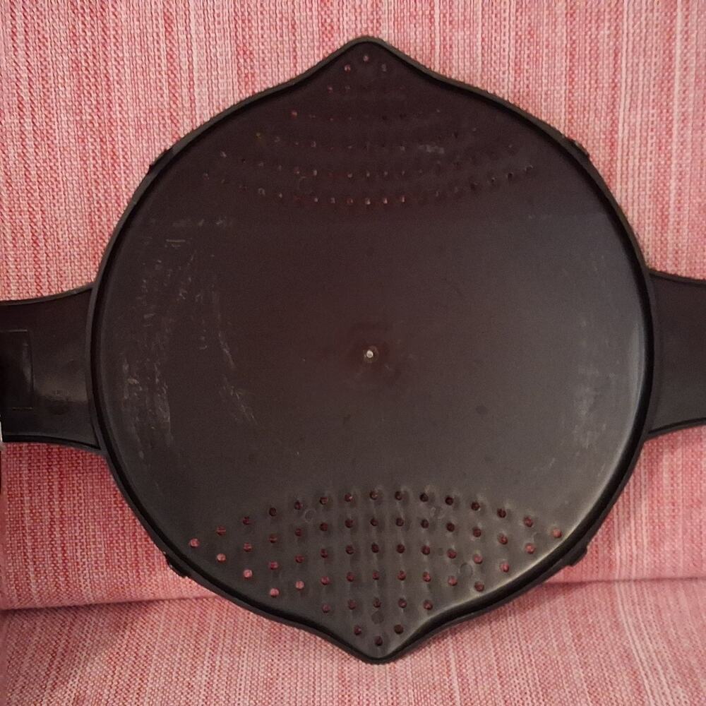PAMPERED CHEF Microcooker 8 qt Cup 2 MICROWAVE STEAMER STRAINER LID Black - Picture 7 of 11